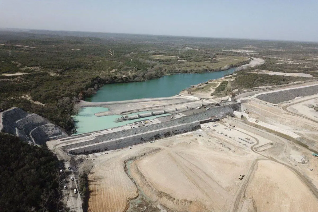 El Conflicto Por La Entrega De Presa León Sigue Por Fallas Técnicas, Falta De Pagos Y Tensiones Entre Agua Y Drenaje E Ingenieros De La Uanl. 