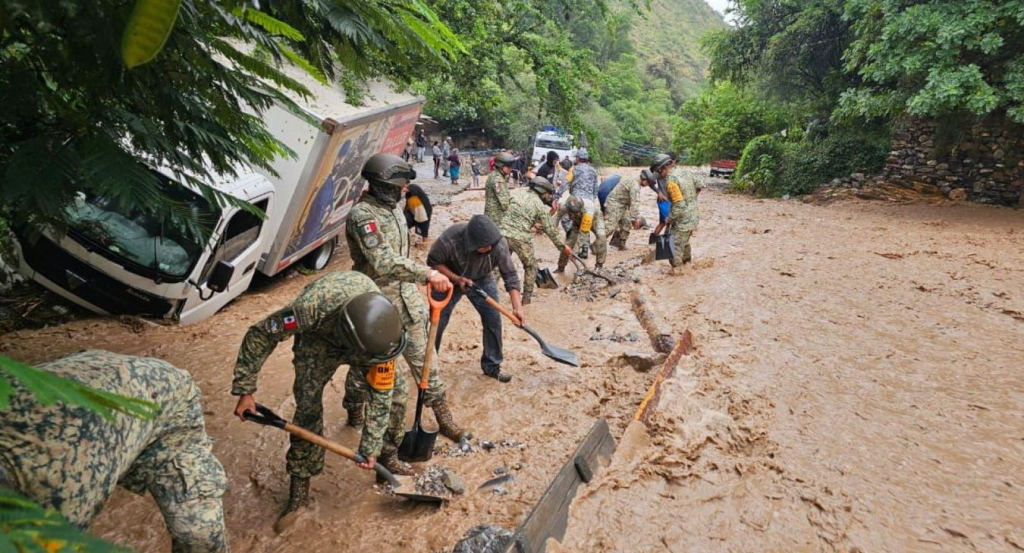 Las Lluvias Del 2025 Dejaron Daños En Viviendas Y Carreteras; El Gobierno De México Prevé Una Reconstrucción Millonaria En Estados Afectados.
