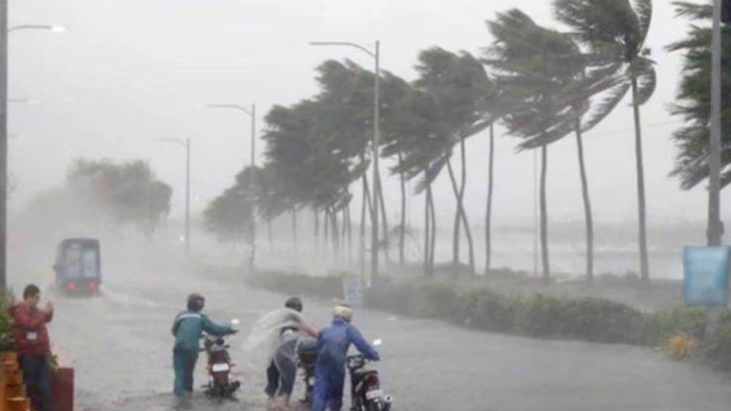 Las Lluvias Del 2025 Dejaron Daños En Viviendas Y Carreteras; El Gobierno De México Prevé Una Reconstrucción Millonaria En Estados Afectados.